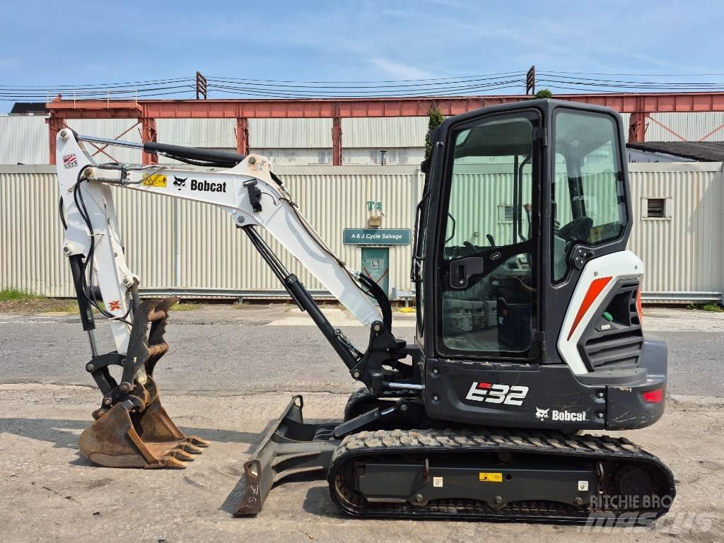 Bobcat E 32i حفارات صغيرة أقل من 7 طن (حفارات صغيرة)