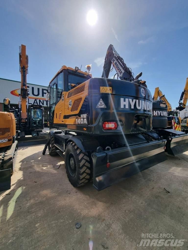 Hyundai HW140A حفارات بعجل