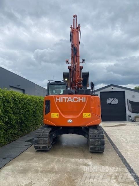 Hitachi 135US-6 حفارات زحافة