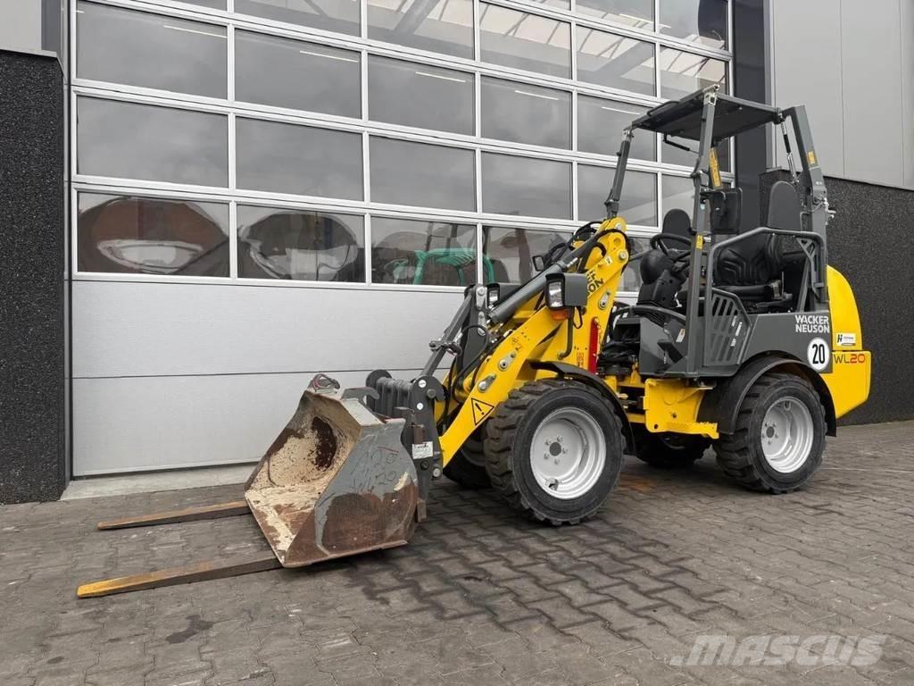 Wacker Neuson WL20 لوادر بعجل
