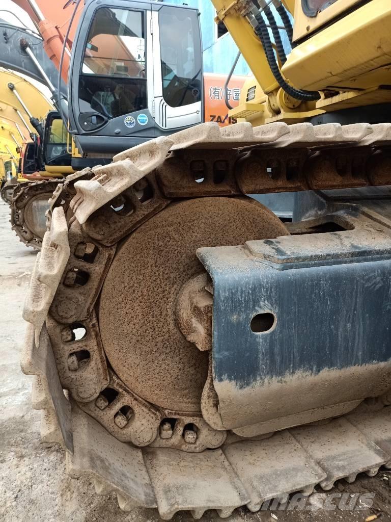 Komatsu PC400-7 حفارات زحافة