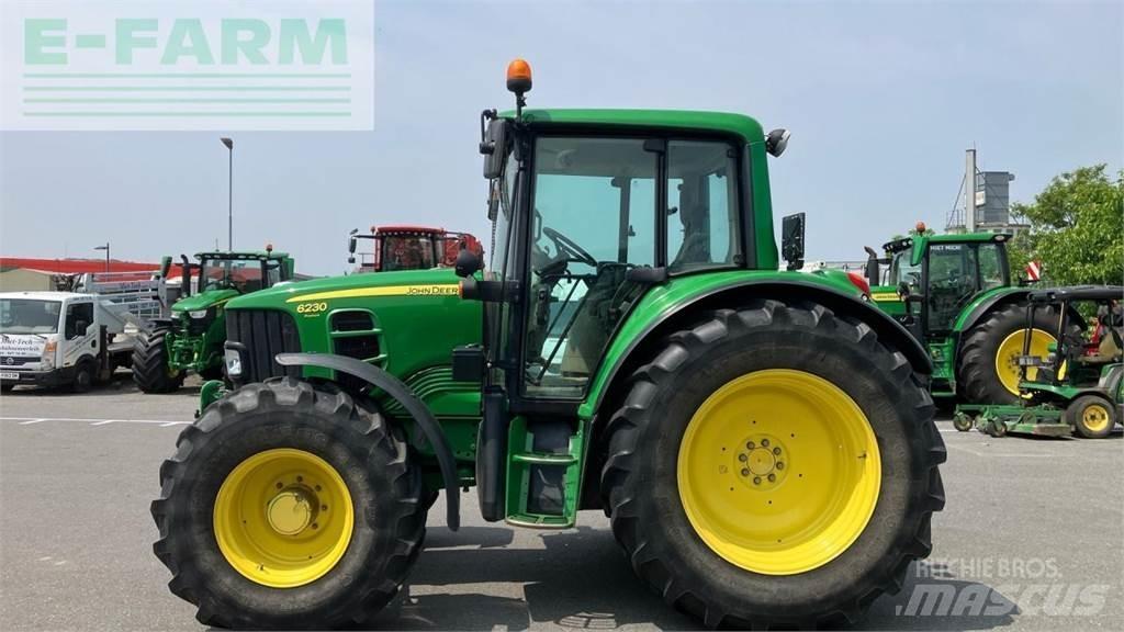 John Deere 6230 P الجرارات