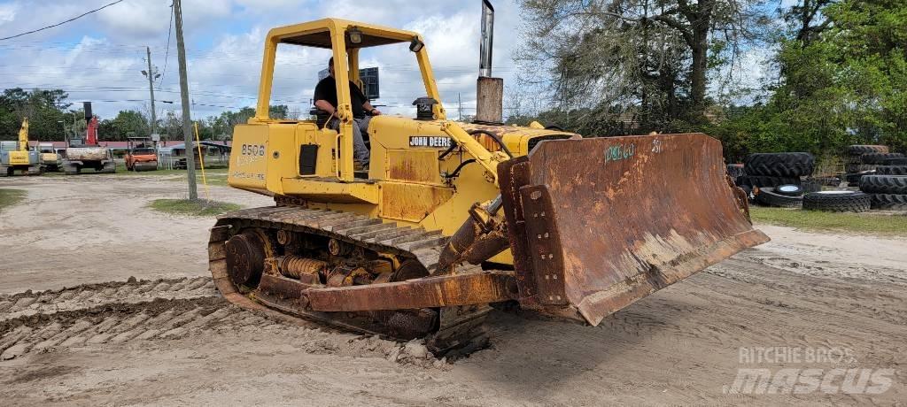 John Deere 850 B بلدوزرات مجنزرة