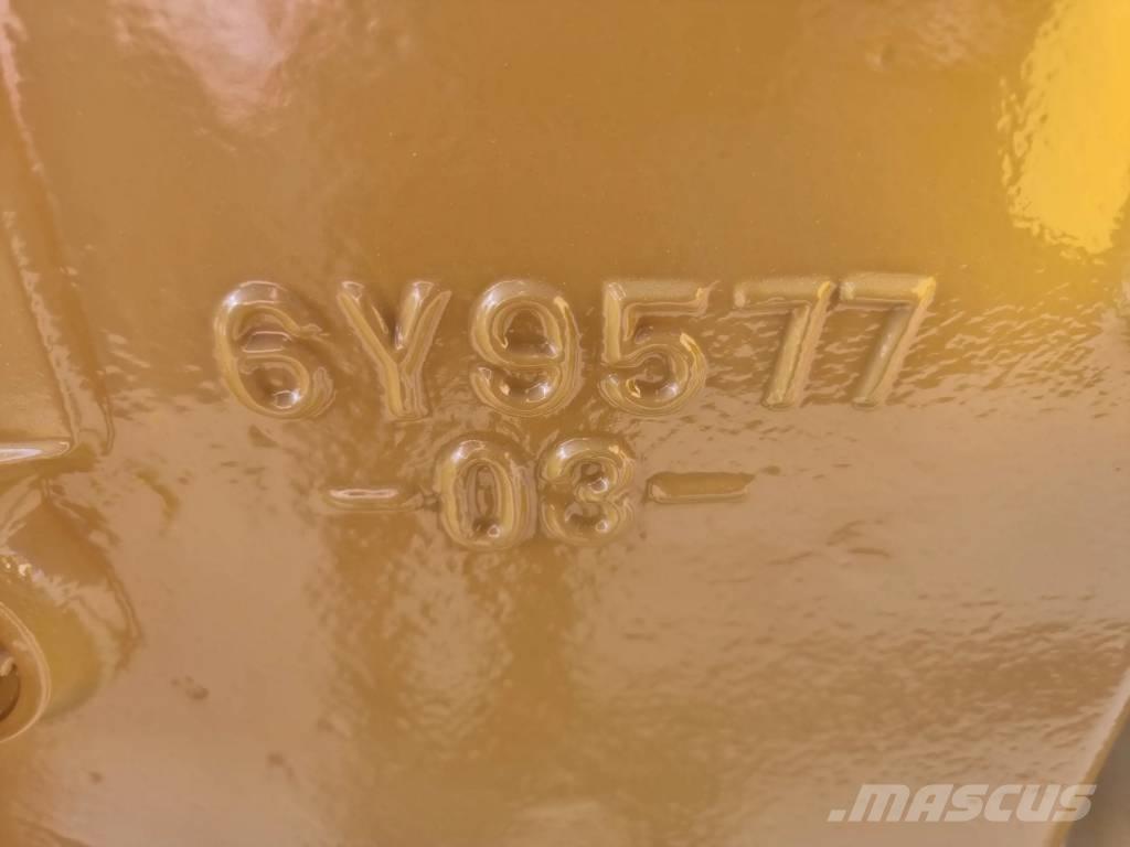 CAT Transmission 740 مكونات أخرى