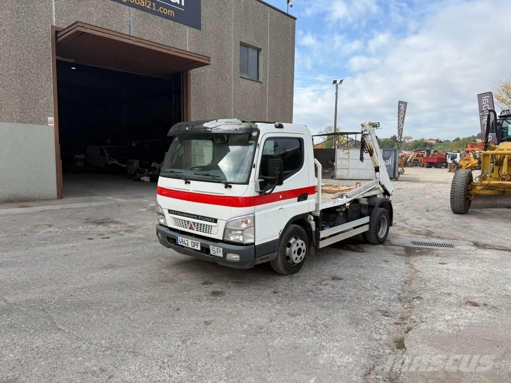Mitsubishi FUSO شاحنات الحاويات