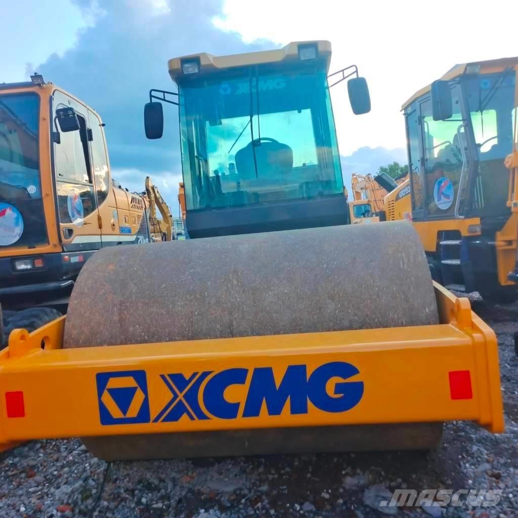 XCMG XS 183 J مداحل أحادية الأسطوانة