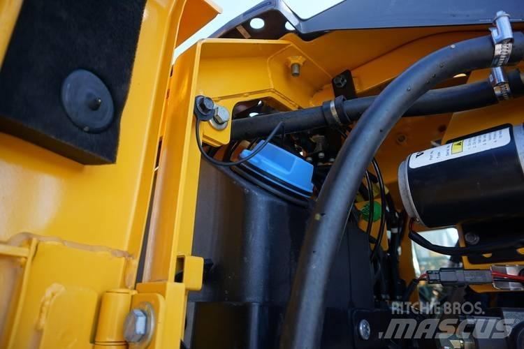 Volvo ECR 145EL حفارات زحافة