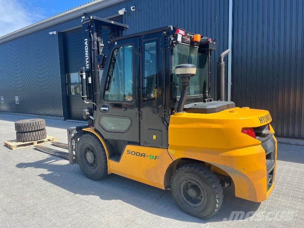 Hyundai 50 D-9 A شاحنات الديزل
