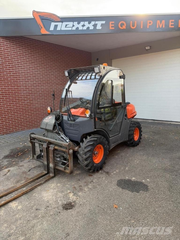 Ausa T 144 H مناولات متداخلة