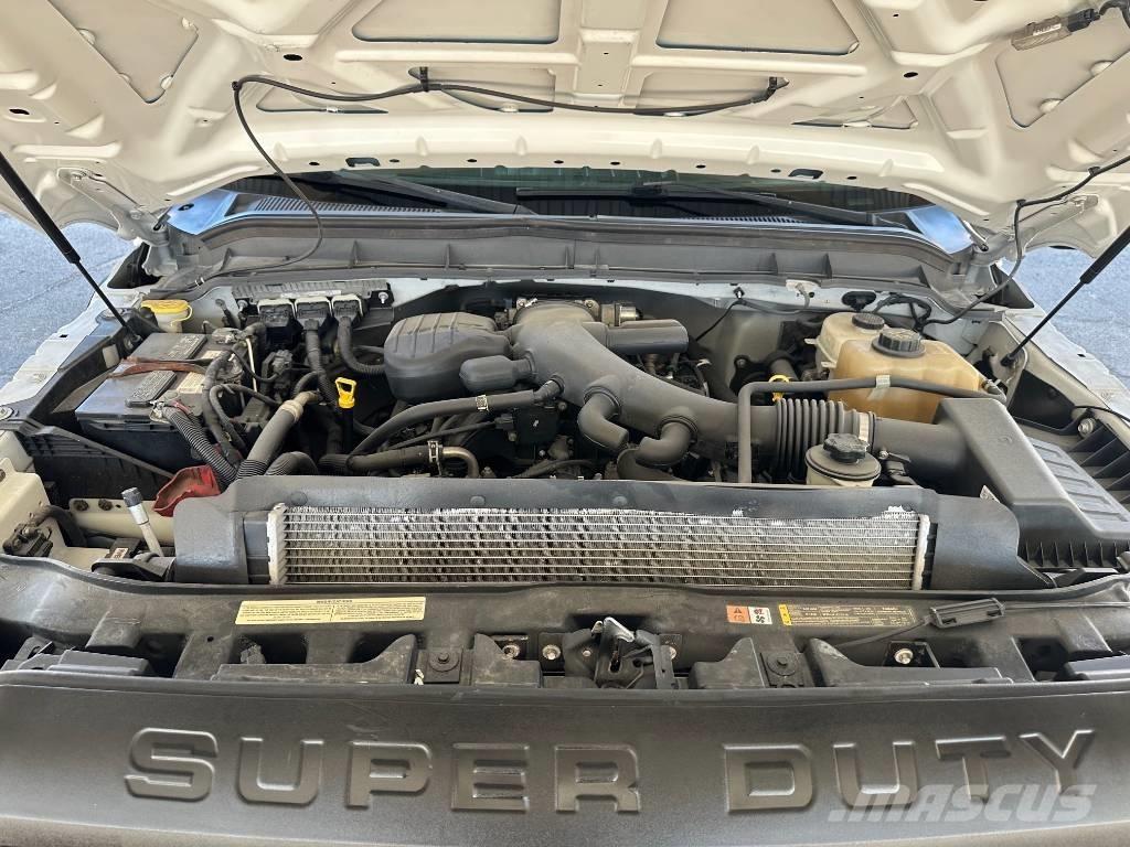 Altec AT 235 المنصات الهوائية المثبتة على شاحنة