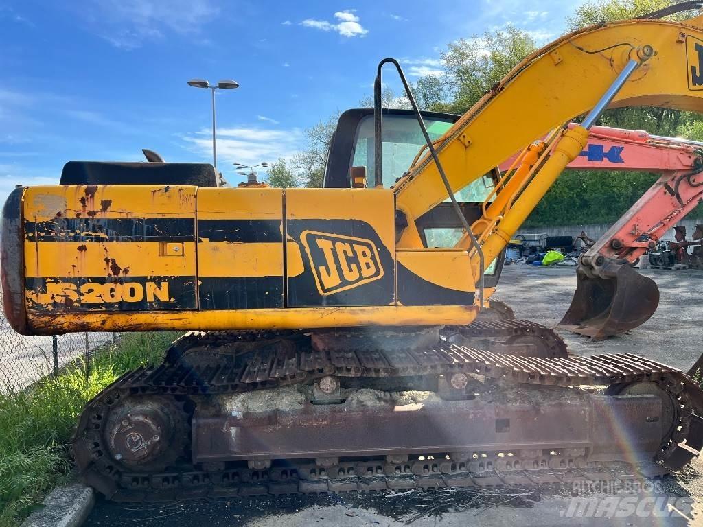 JCB JS 200 حفارات زحافة