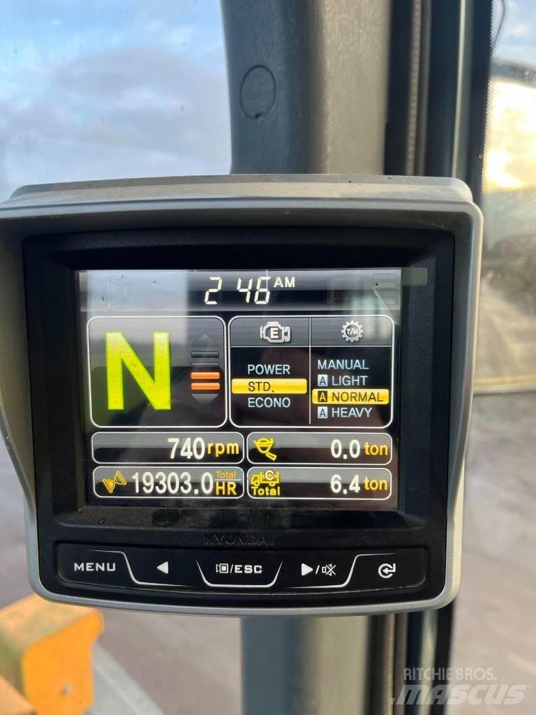 Hyundai HL 760-9 لوادر بعجل