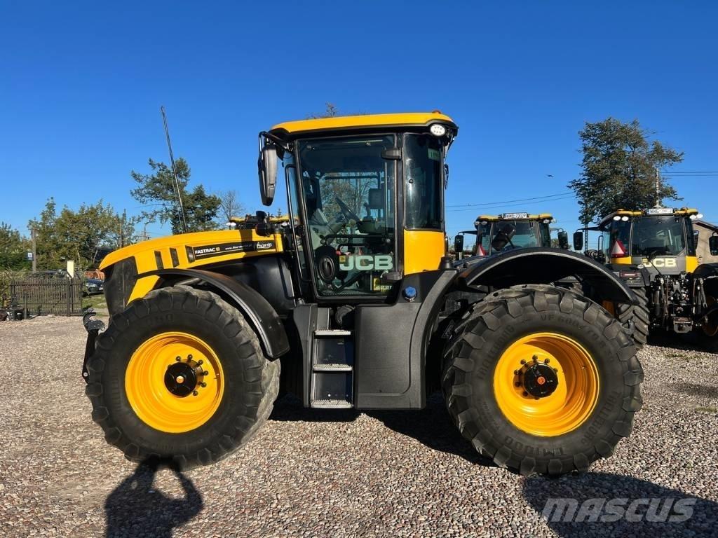 JCB Fastrac 4220 الجرارات