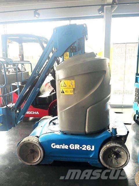Genie GR 26 J رافعات السارية الرأسية
