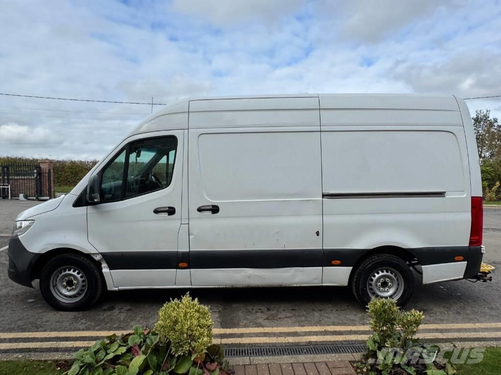 Mercedes-Benz 314 شاحنة مقفلة