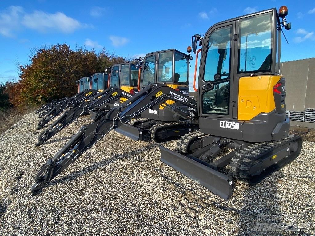 Volvo ECR 25 D حفارات صغيرة أقل من 7 طن (حفارات صغيرة)