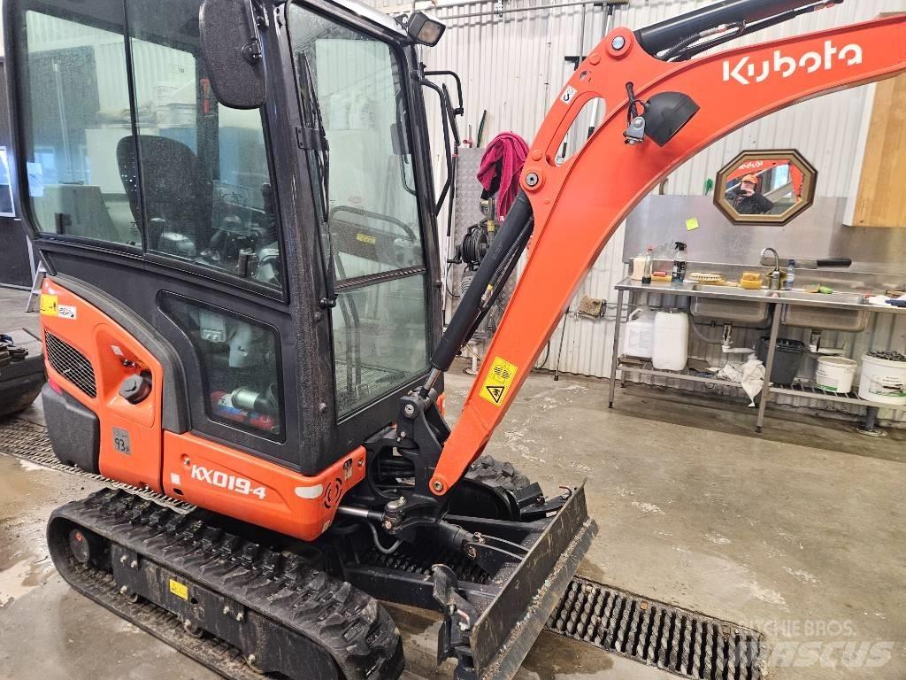 Kubota KX 019-4 حفارات صغيرة أقل من 7 طن (حفارات صغيرة)