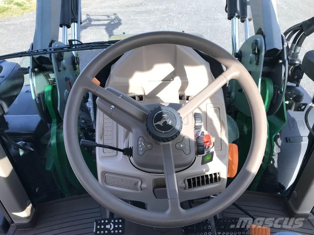 John Deere 6100 M الجرارات