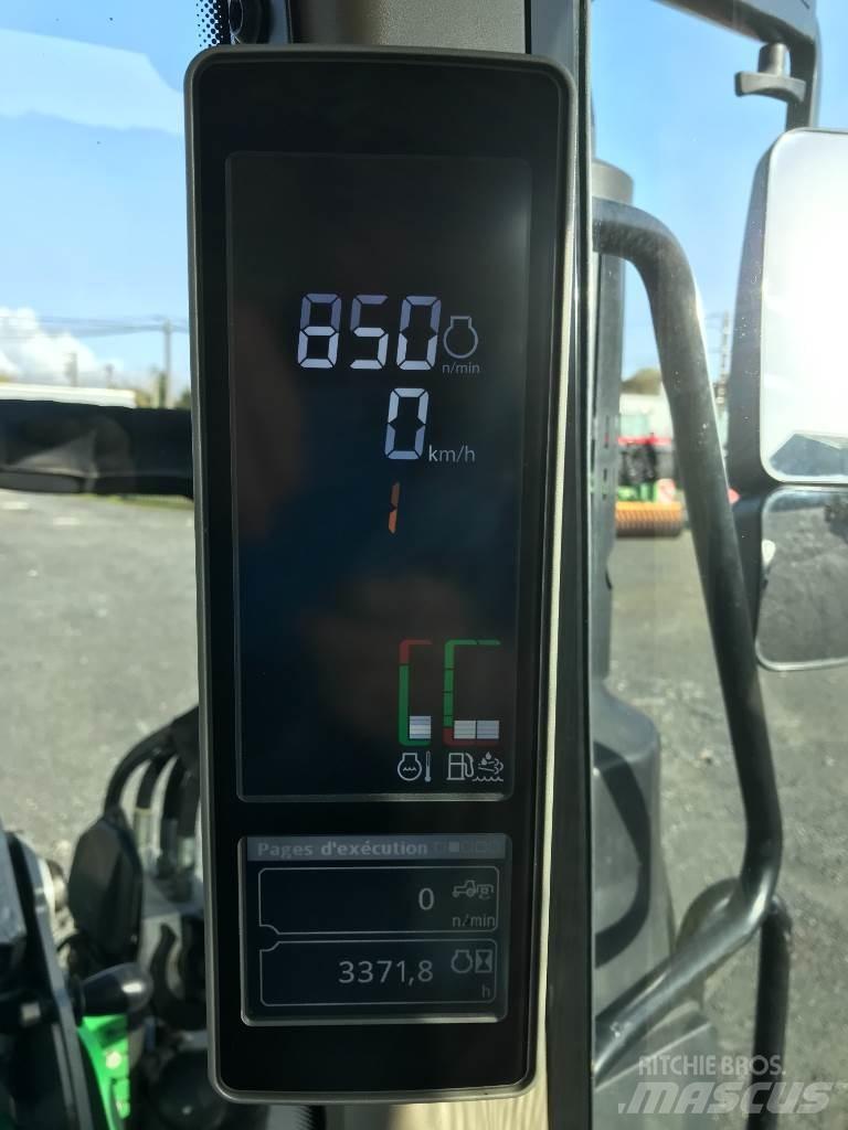 John Deere 6100 M الجرارات