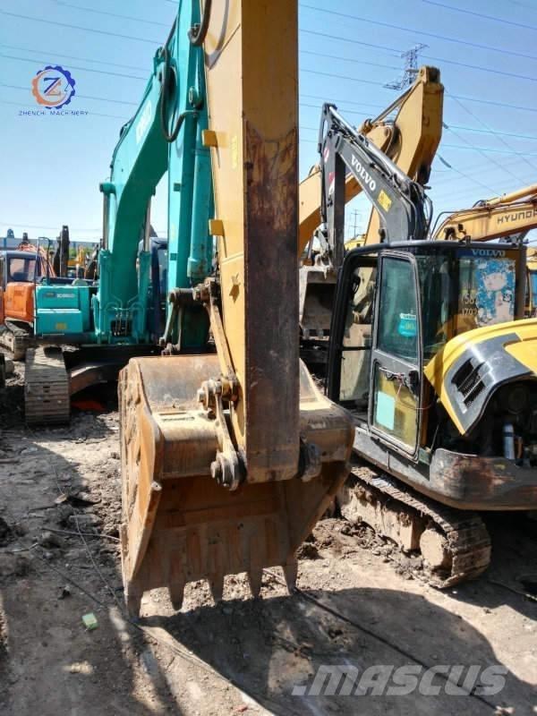 CAT 323 D L حفارات زحافة