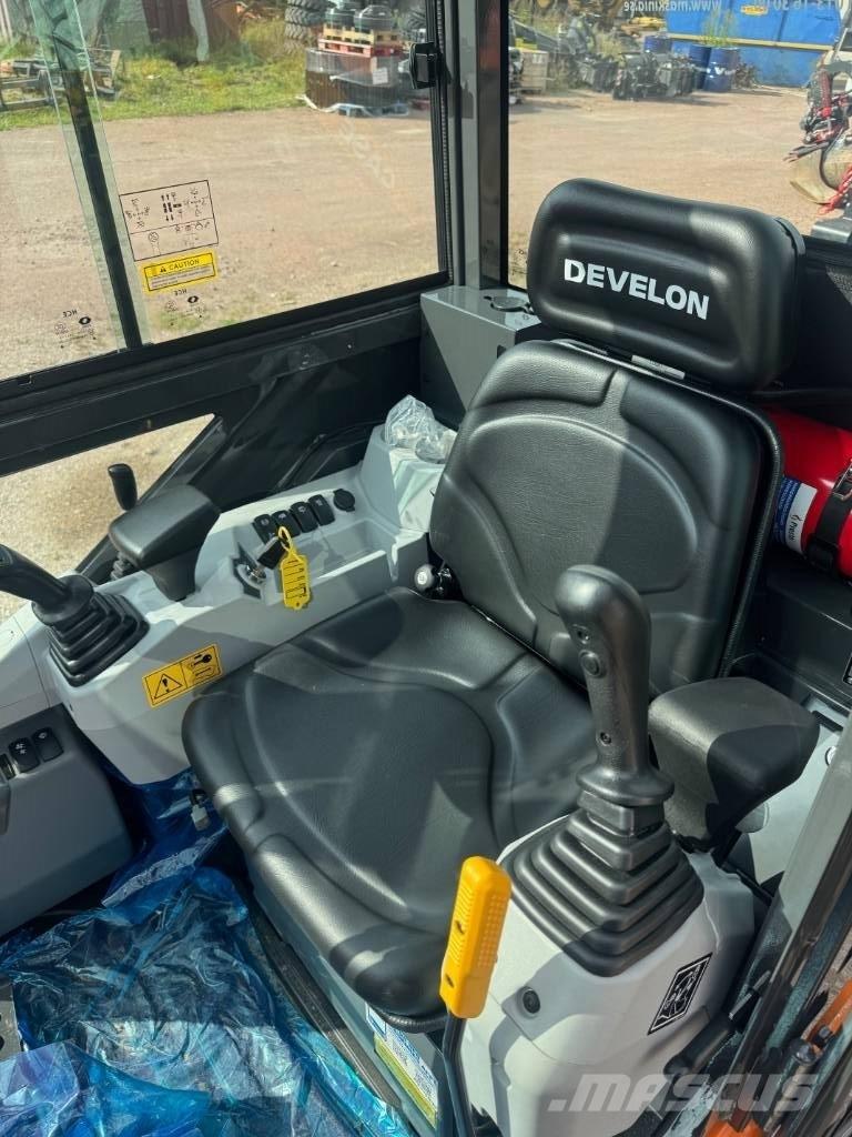 Develon DX 19-7 حفارات صغيرة أقل من 7 طن (حفارات صغيرة)