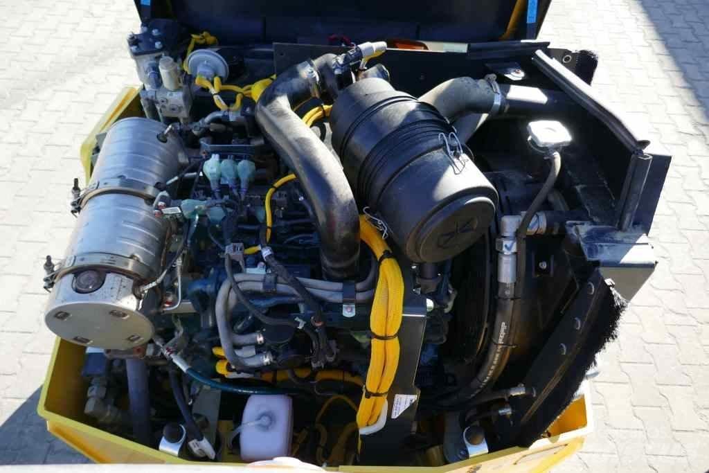 Bomag BW 138 AD-5 مداحل ثنائية الاسطوانة