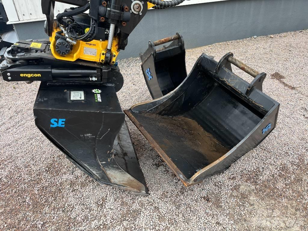 Komatsu PC78US-11E0 حفارات وسط 7 طن - 12 طن