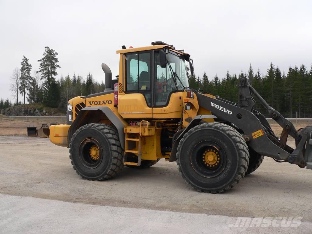 Volvo L 90 F لوادر بعجل