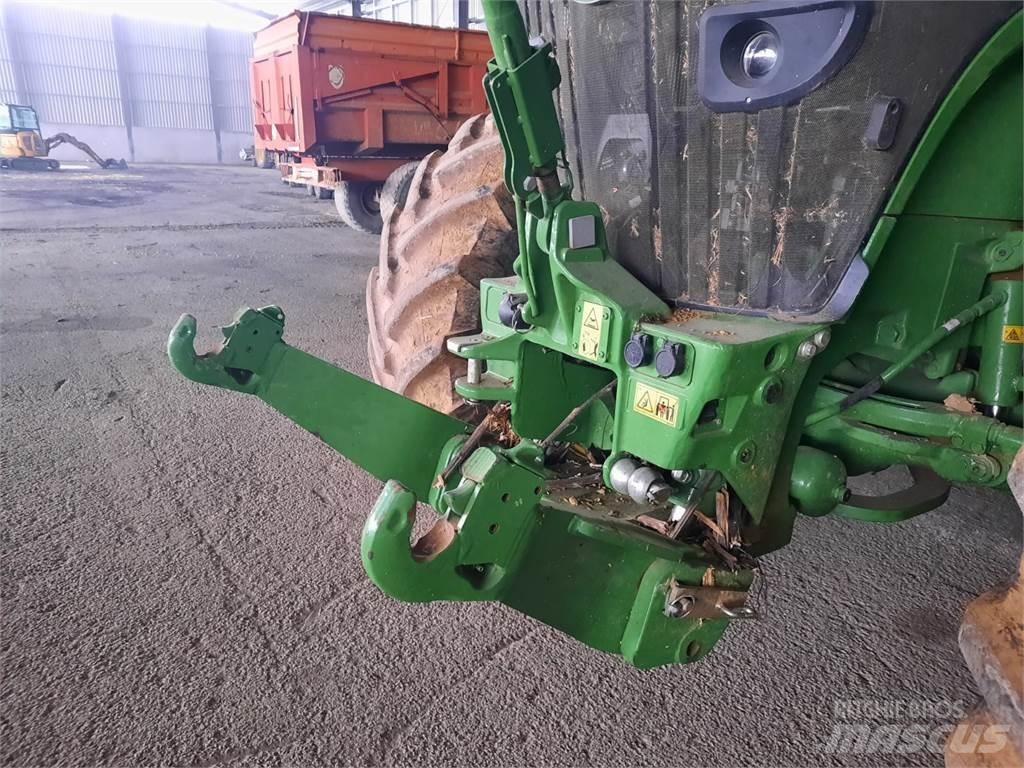 John Deere 7r310 الجرارات