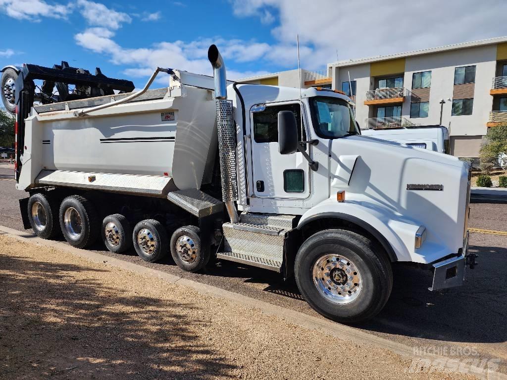 Kenworth T 800 W شاحنات قلابة