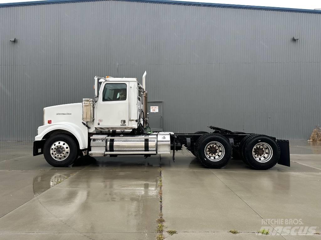 Western Star 4900 SF وحدات الجر