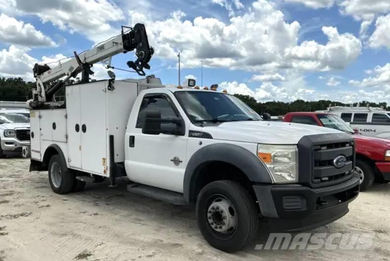 Ford F 550 XL SD رافعات مجنزرة