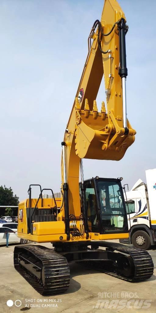 CAT 320 حفارات زحافة
