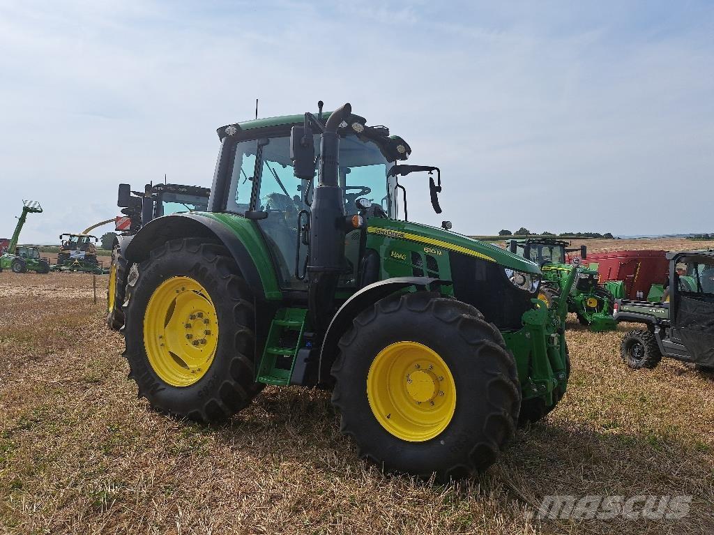 John Deere 6110M الجرارات