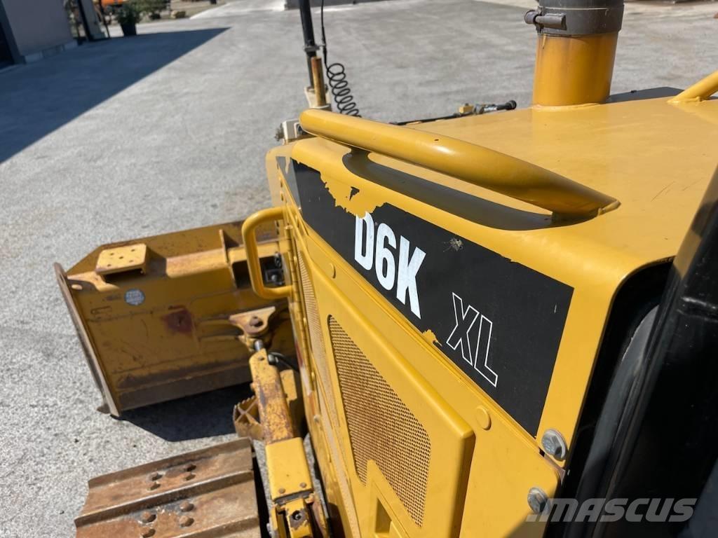CAT D 6 K XL بلدوزرات مجنزرة