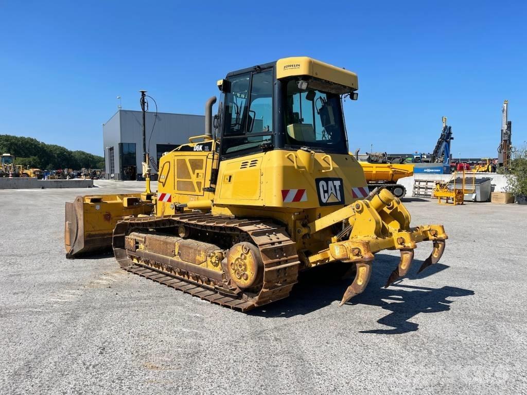 CAT D 6 K XL بلدوزرات مجنزرة