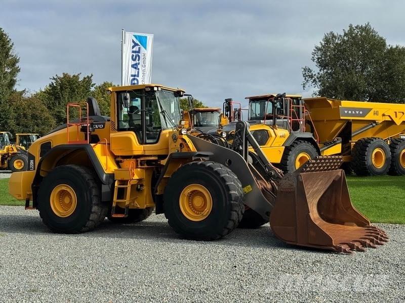 Volvo L 220 H لوادر بعجل
