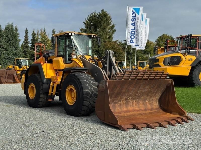 Volvo L 220 H لوادر بعجل