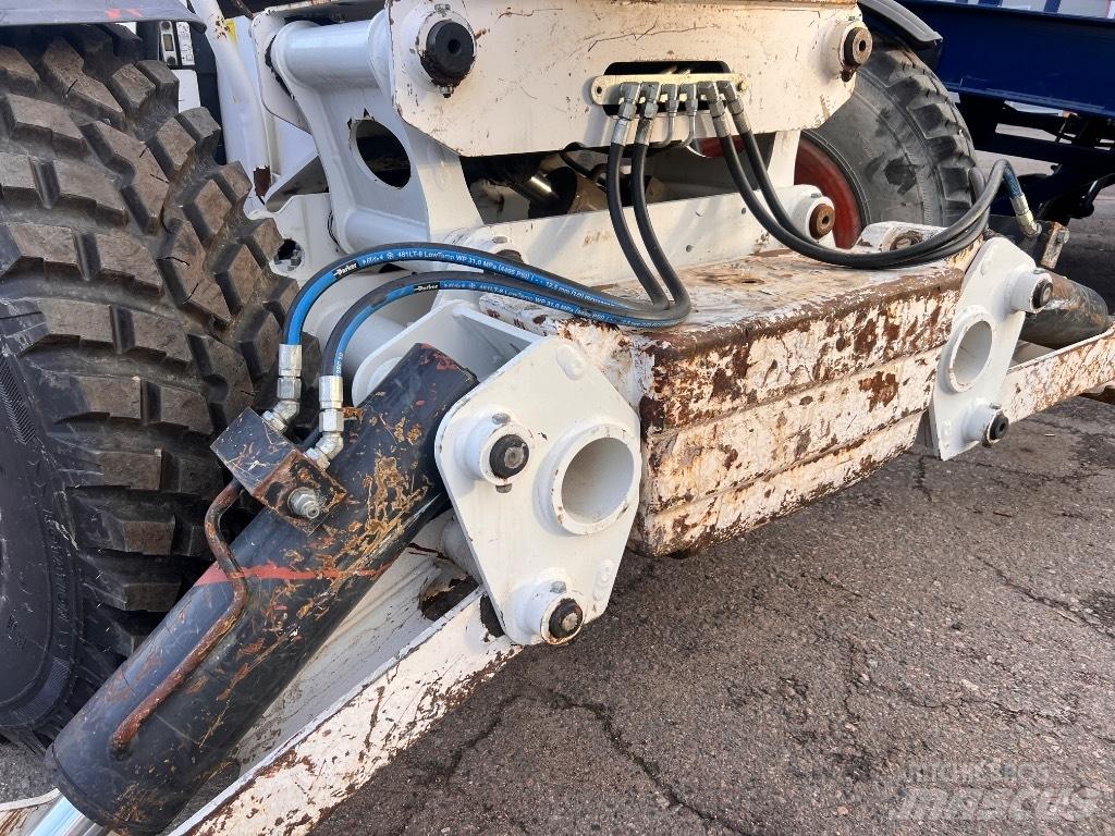 Bobcat T 40.170 مناولات متداخلة