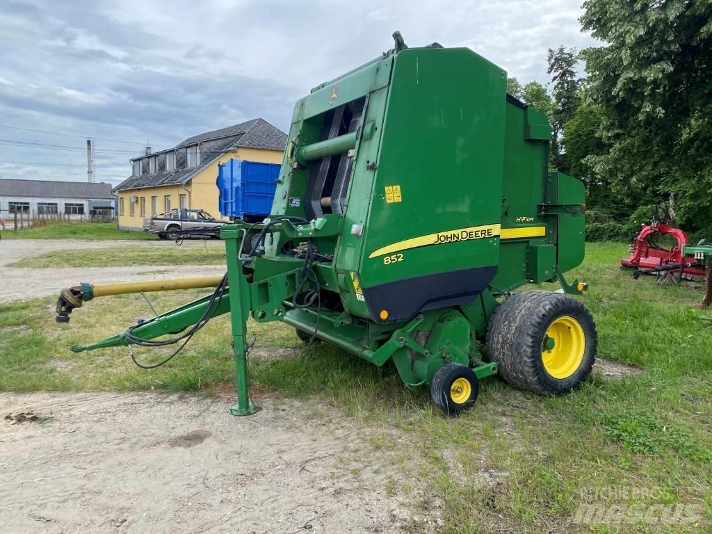 John Deere 852 محزمات مستديرة