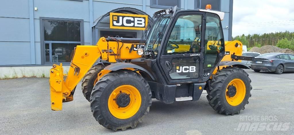 JCB 535-95 مناولات متداخلة