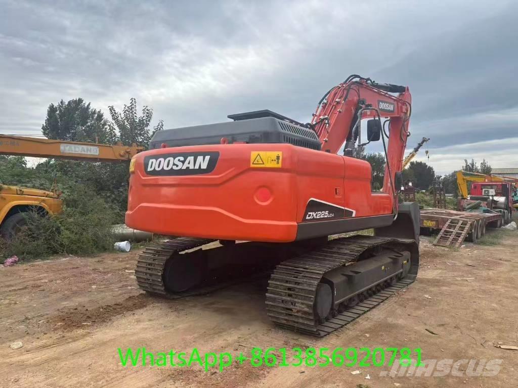 Doosan DX 225 حفارات زحافة