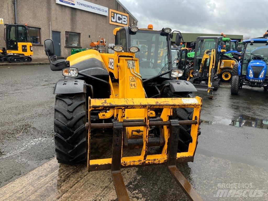 JCB 527-58 Agri معدات مناولة لأغراض الزراعة