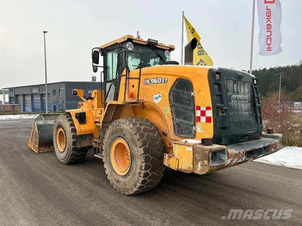 Hyundai HL 960 XT لوادر بعجل