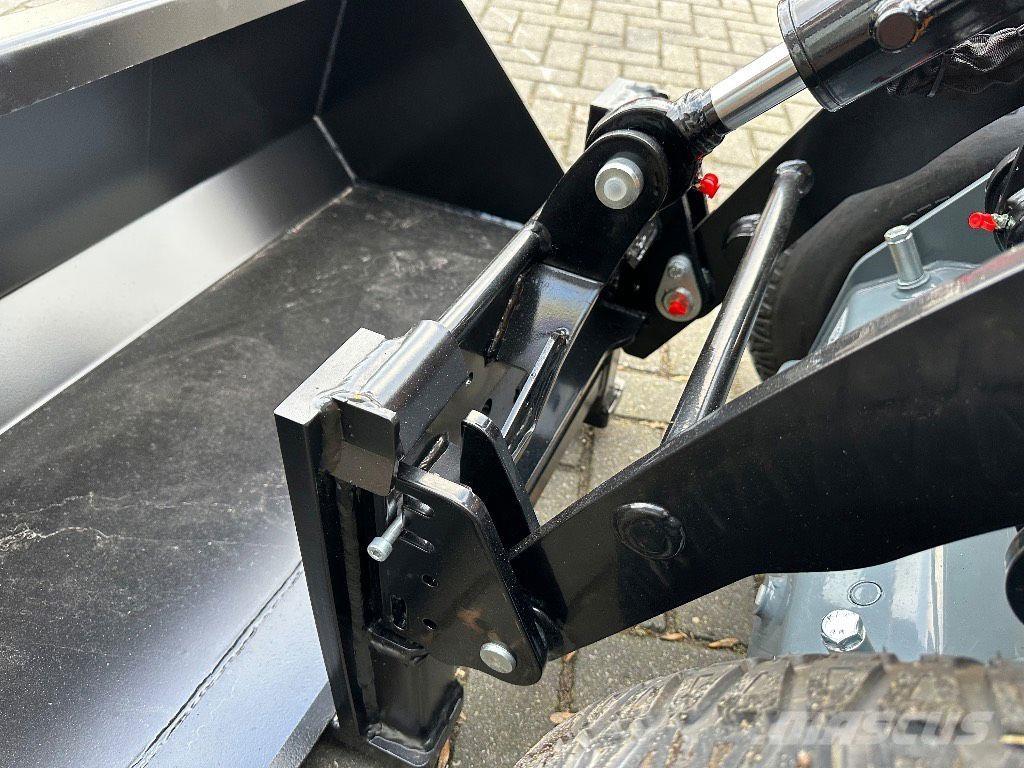 GiANT SK252 skid حفارات خاصة