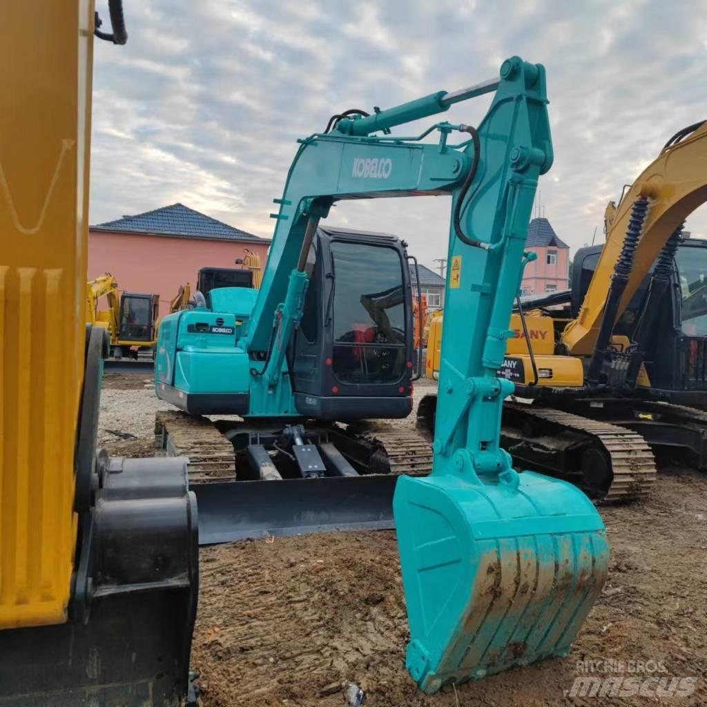 Kobelco SK 75 حفارات زحافة