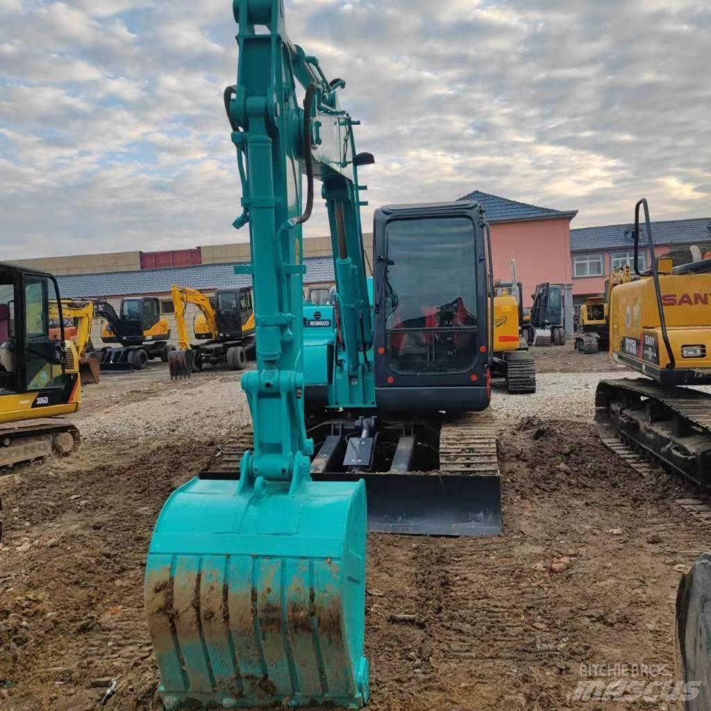 Kobelco SK 75 حفارات زحافة