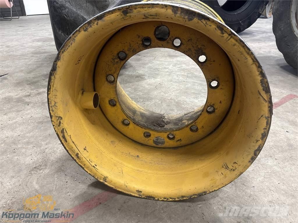 Rottne F18 24x26,5 الإطارات والعجلات والحافات