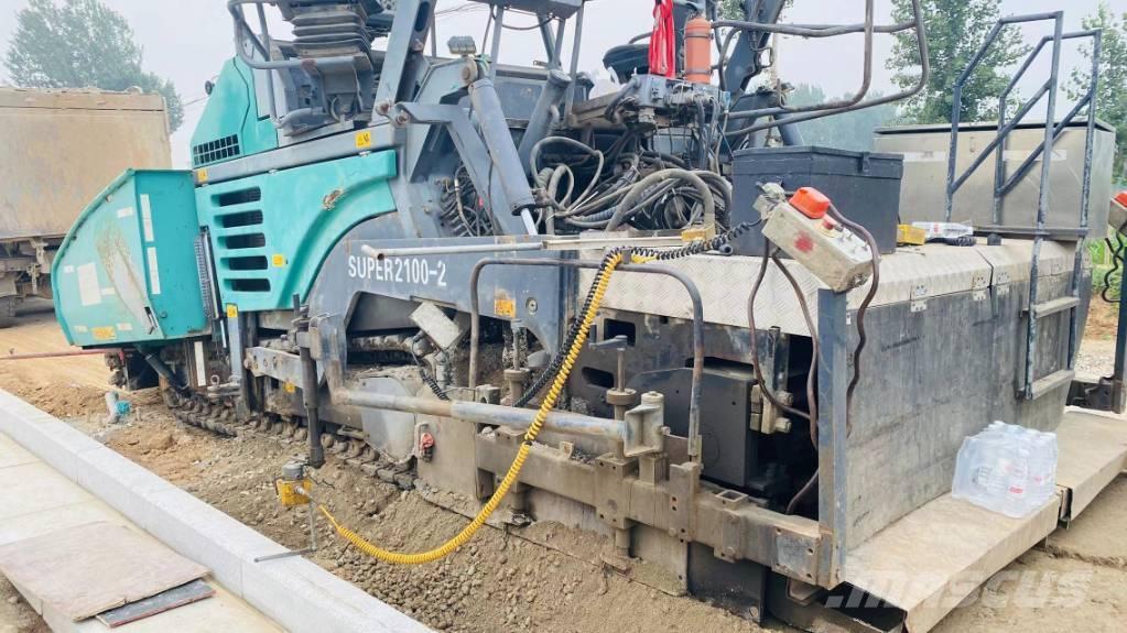 Vögele 2100-3l معدات السفلتة