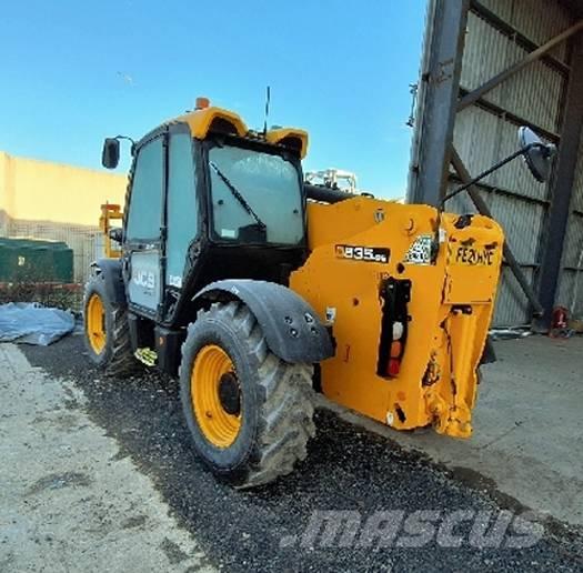 JCB 535-95 مناولات متداخلة